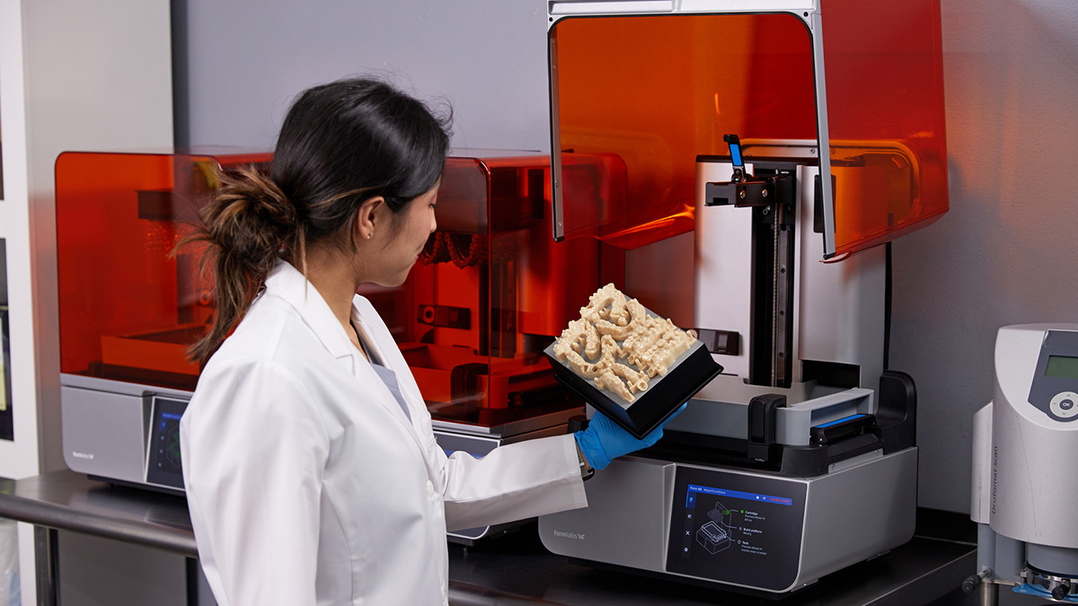 medical technician using formlabs printers
