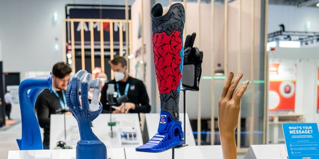 Dyemansion post processing and color dyeing 3d-printed parts