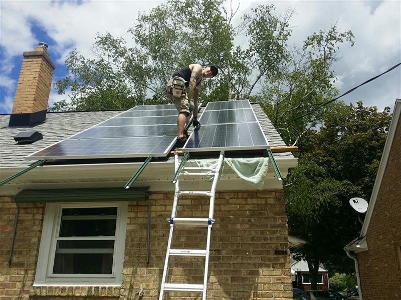 Solar panel setup that maps to a homemade battery storage system