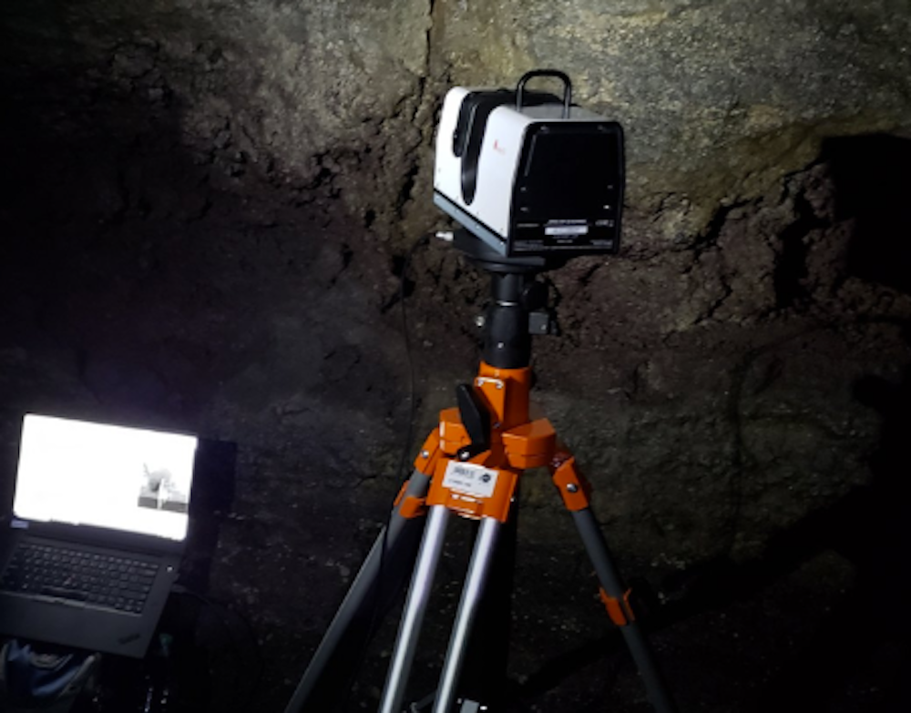 Artec Ray scanning the inside of a cave.
